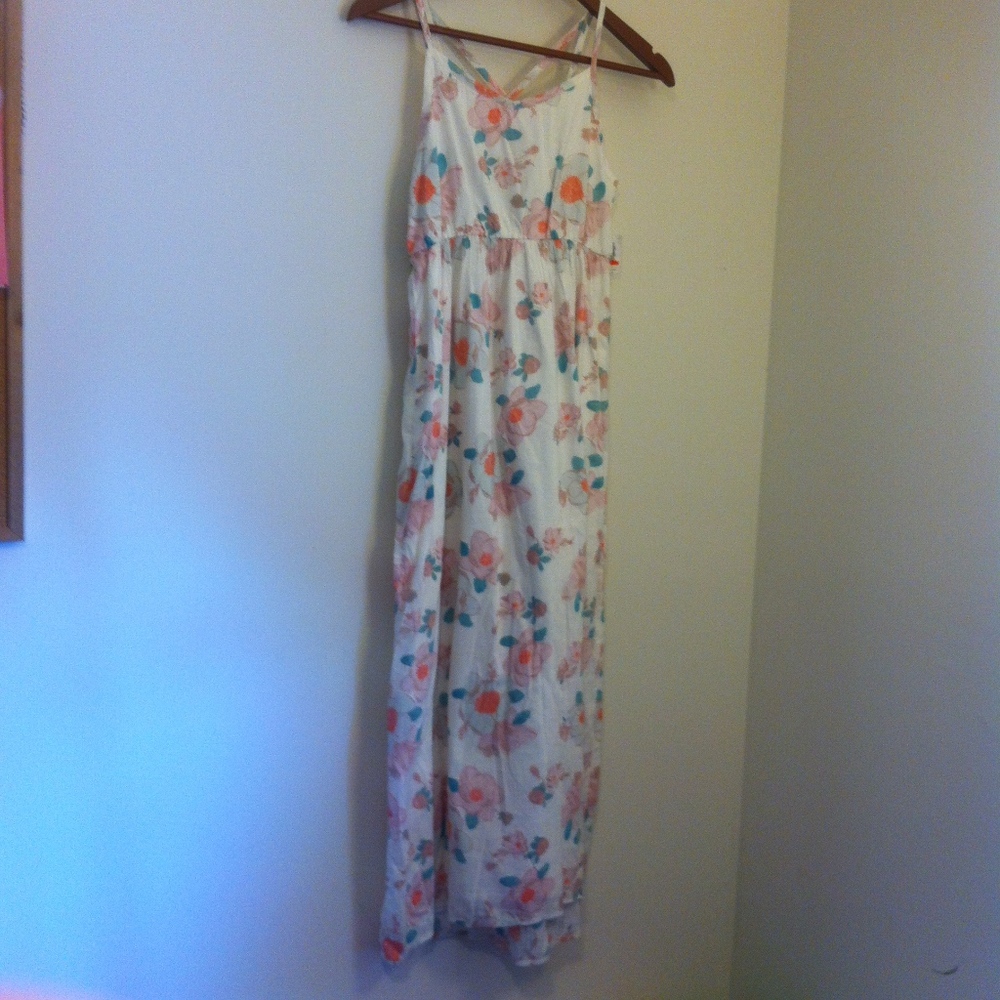 NWT Old Navy White & Pink Floral Print Maxi Dress